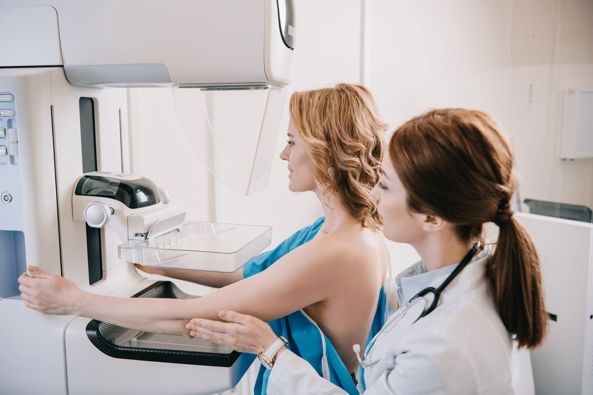 woman and radiologist